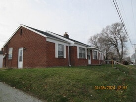 Building Photo - 615 W 29th St