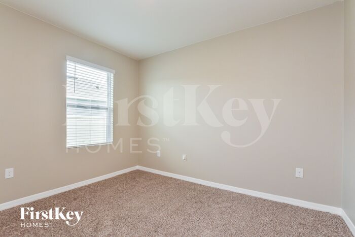 Building Photo - 266 Meadowbrook Blvd
