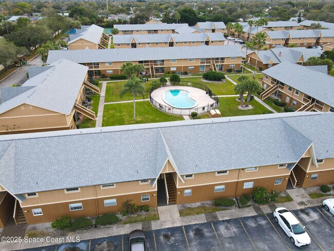 Building Photo - 205 Bristol Ln