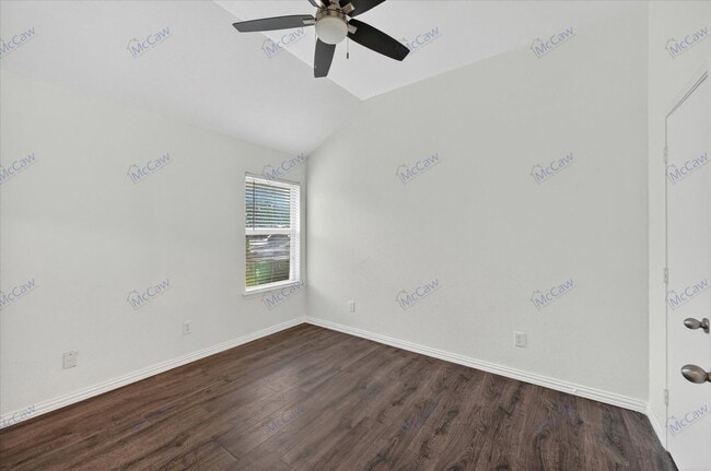 Building Photo - 342 Leisure Ln