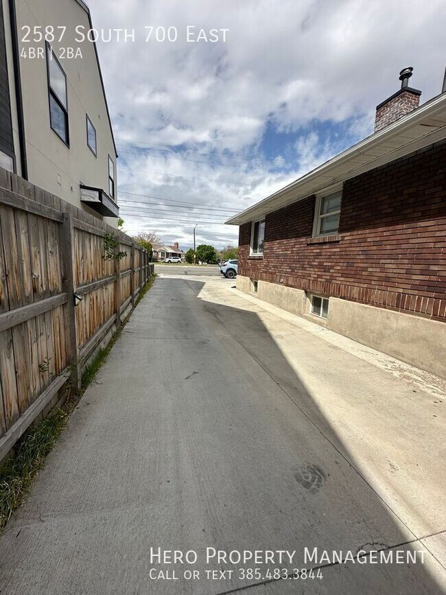 Building Photo - 2587 S 700 E