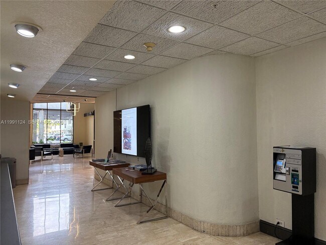 Building Photo - 2750 NE 183rd St