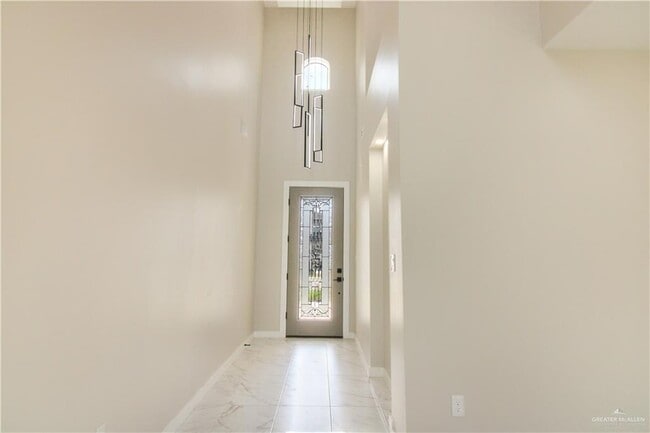 Building Photo - 22 Corales St