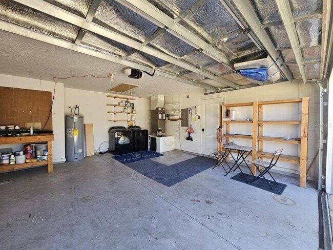 Building Photo - 9847 Crenshaw Cir