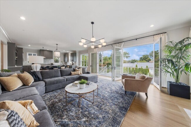 Building Photo - 1118 Pin Oak Dr