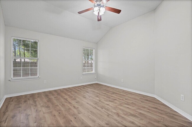 Building Photo - 2074 Spring Grove S