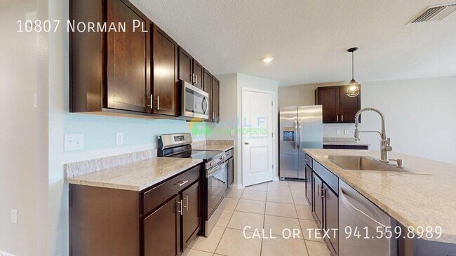 Building Photo - 10807 Norman Pl