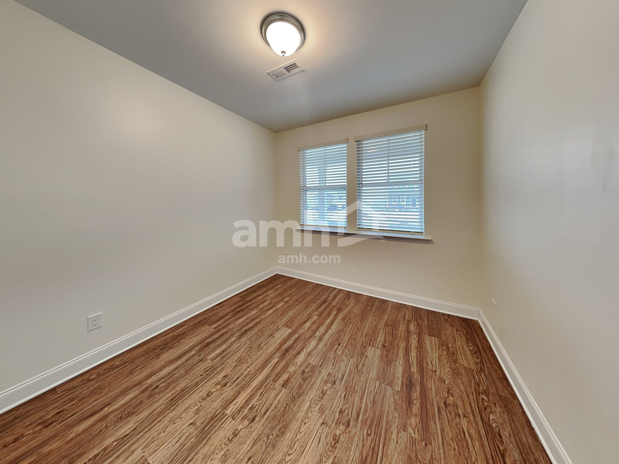 Building Photo - 2132 Laurel Vlg Cir