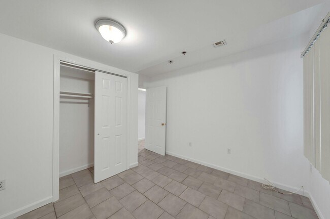 Building Photo - 6410 Madison St