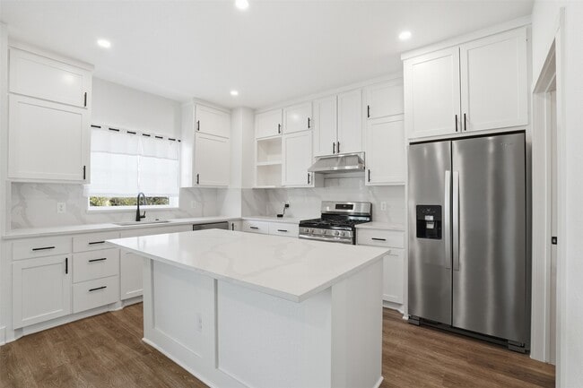 Building Photo - 3411 Nance St