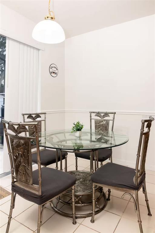 Building Photo - 750 Kettering Rd