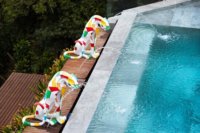 Building Photo - 8356 Sunset View Dr