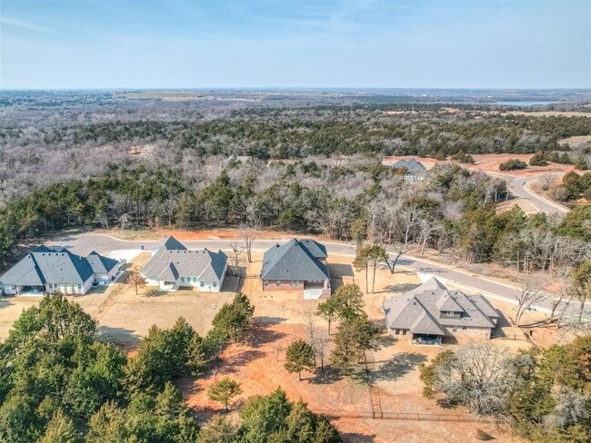 Building Photo - 8322 Robin Wy