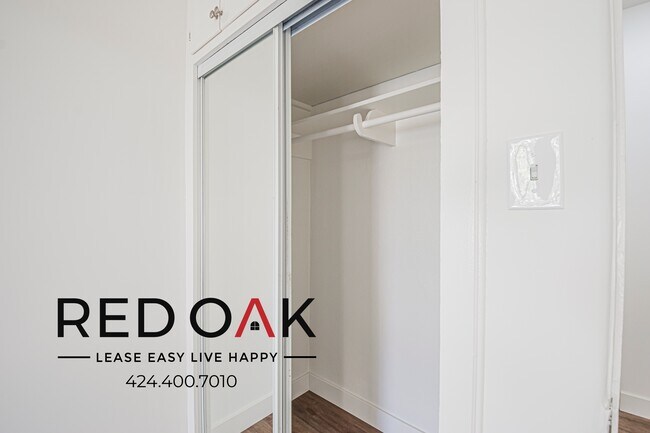 Building Photo - 3370 W 83rd St