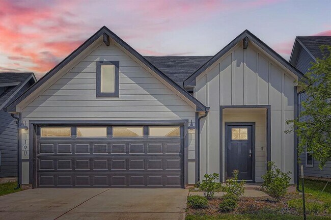 Building Photo - 190 Frogmore Lp