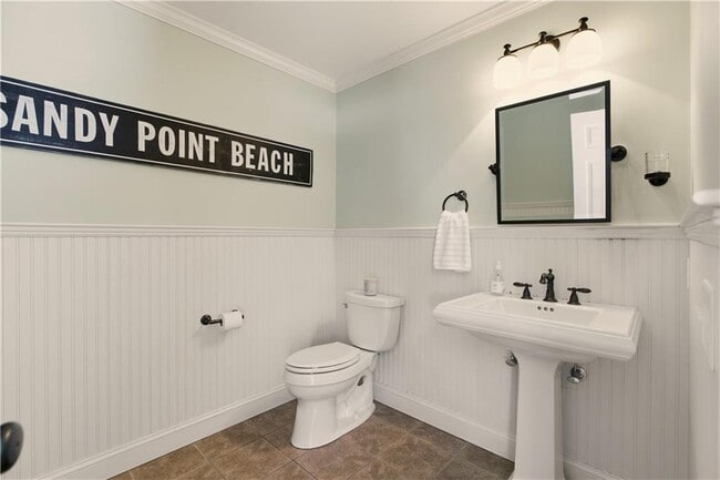 Building Photo - 105 Lilac Ln