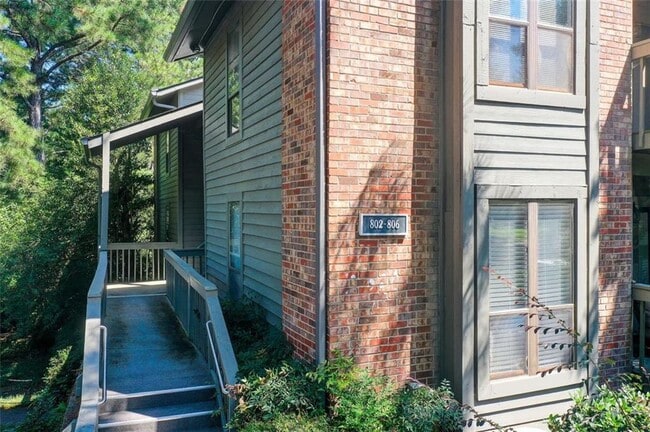 Building Photo - 805 Tuxworth Cir