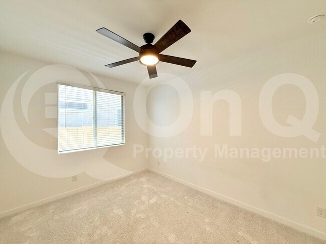 Building Photo - 3266 E Wild Dr