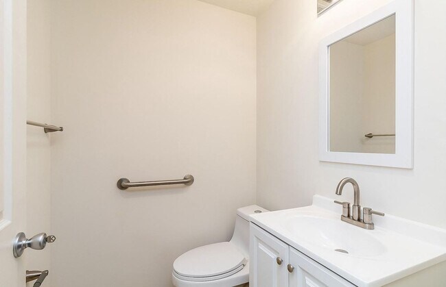 Building Photo - 4733 Buxton Cir