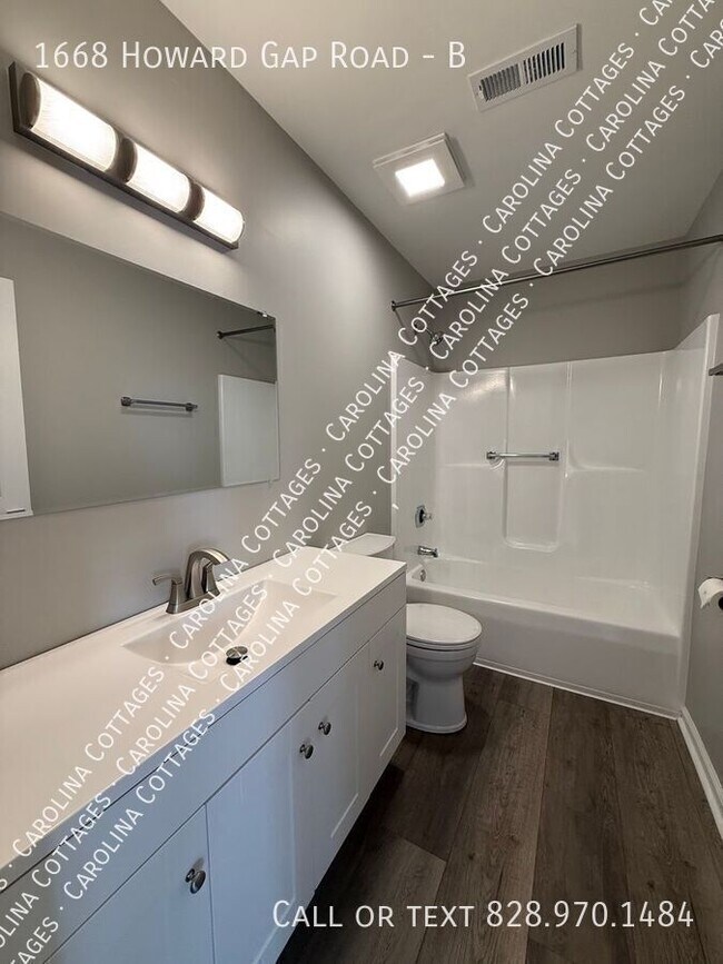 Building Photo - 1668 Howard Gap Rd