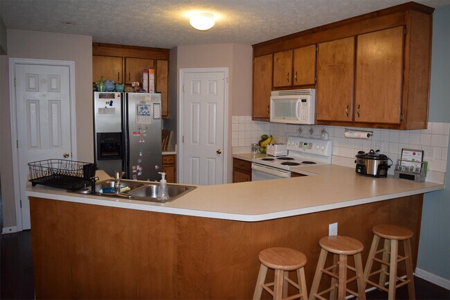 Building Photo - 5367 Palmer Ln
