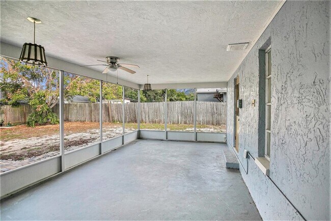 Building Photo - 1109 E Boyer St