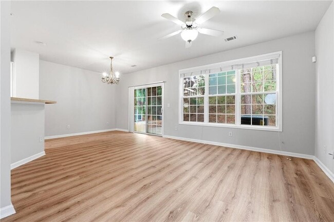 Building Photo - 1006 Ivydale Cir