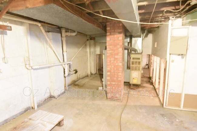 Building Photo - 1501 N 22nd St