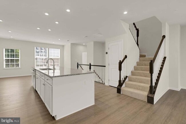 Building Photo - 4113 -B Chickadee Ct
