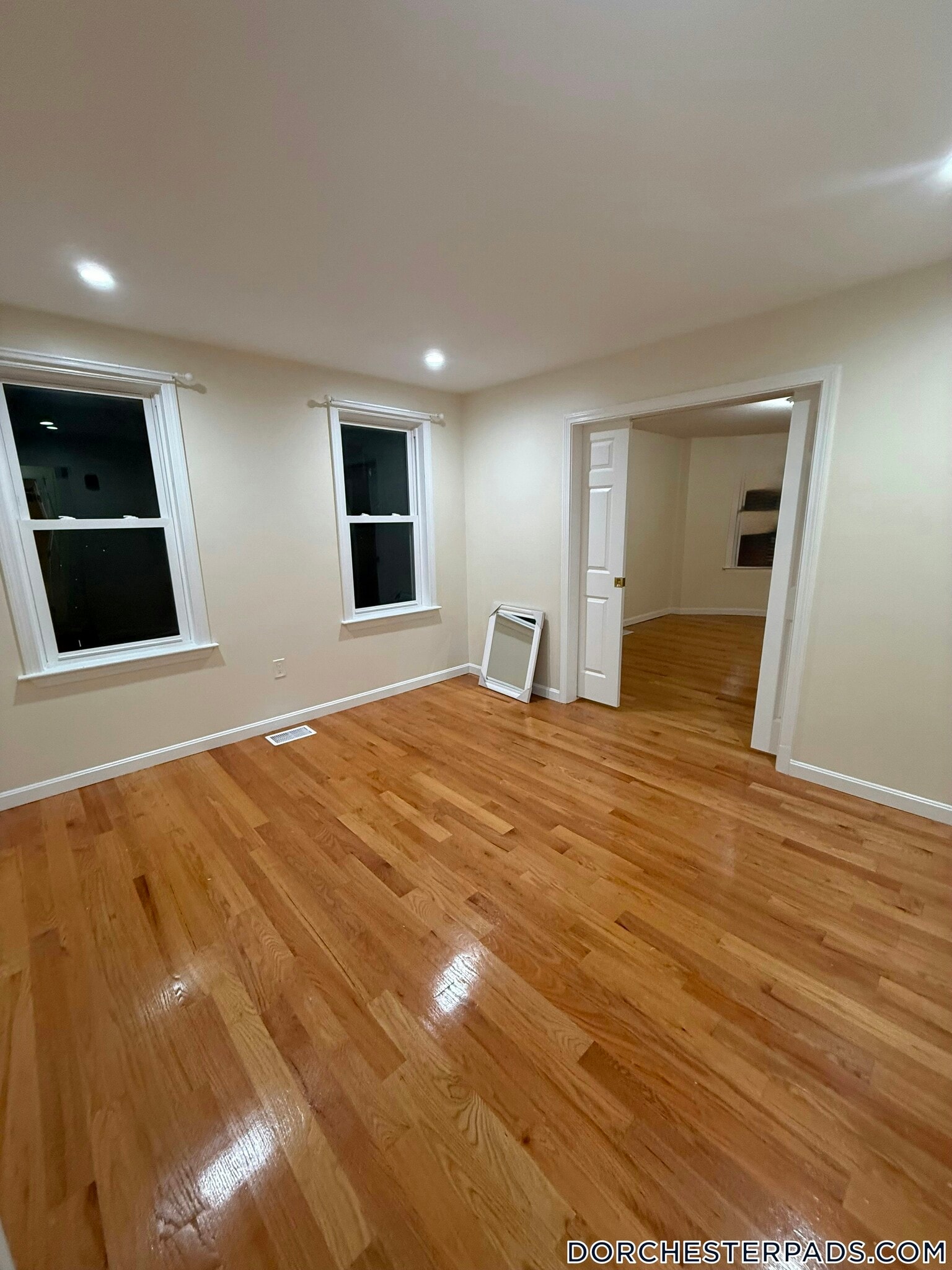 Building Photo - 207 Harvard St