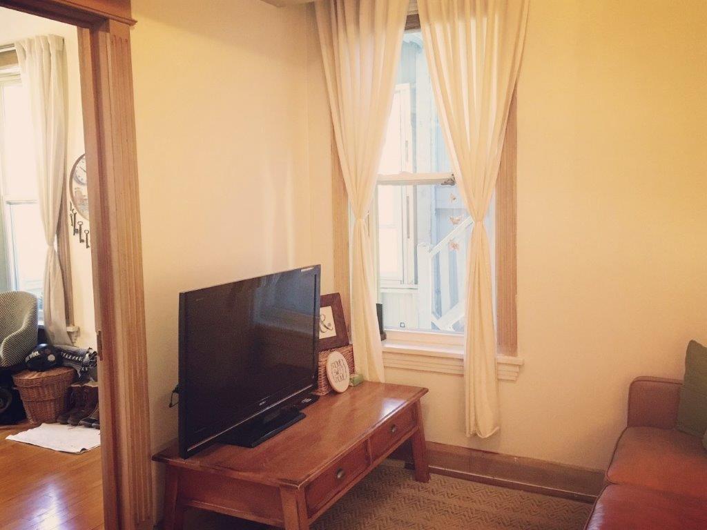 Building Photo - 2558 W Iowa St