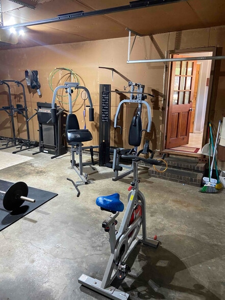 Building Photo - 282 Stoney Point Rd