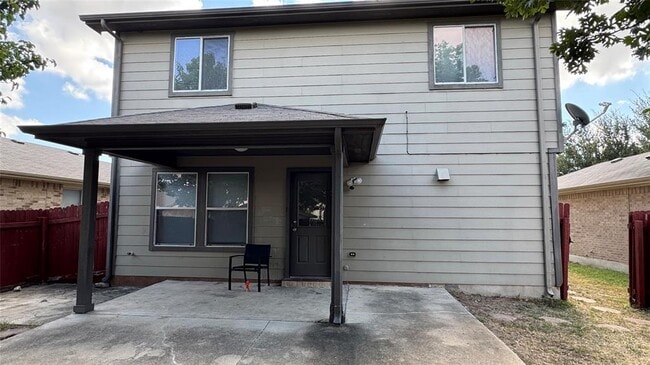 Building Photo - 5605 Clyde Ln