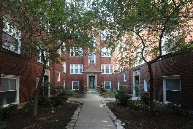 Building Photo - 3257 N Clifton Ave