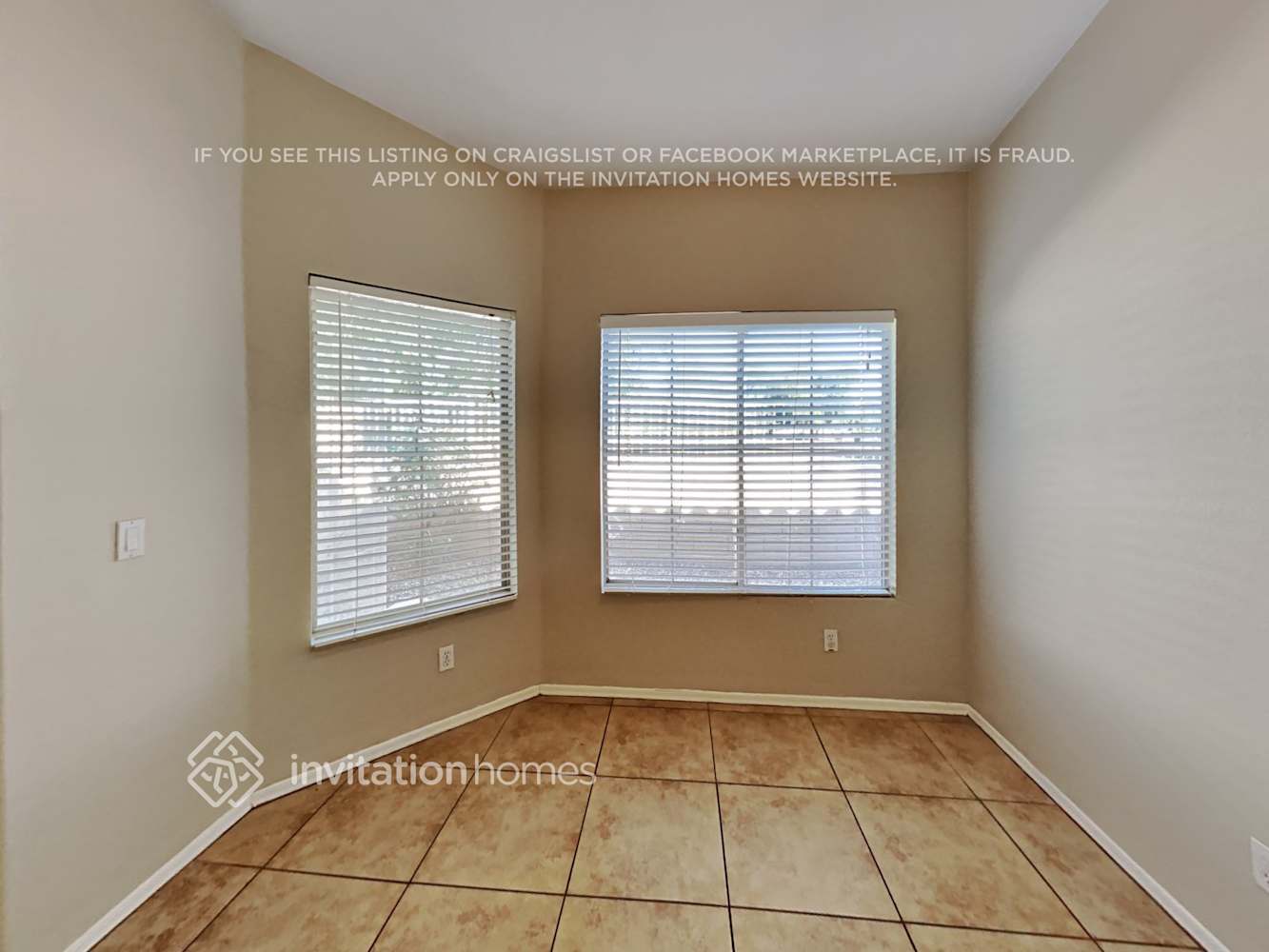 Building Photo - 2218 S 64th Ln