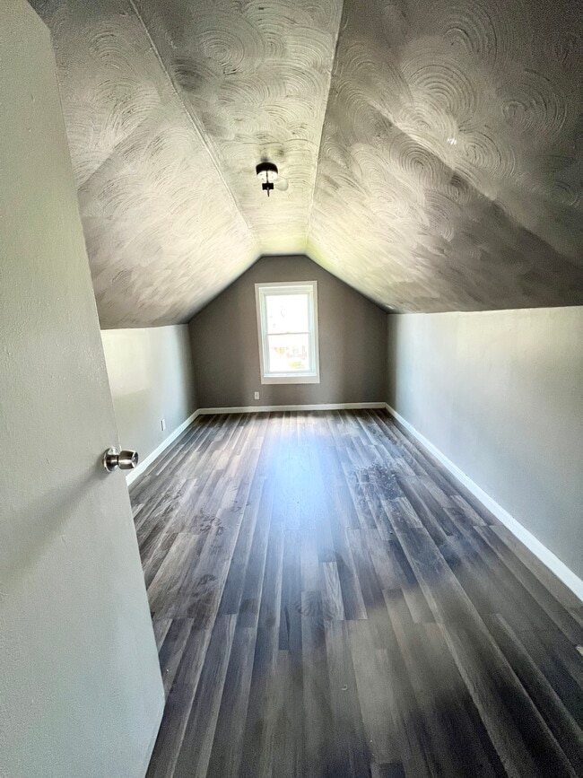 Building Photo - 1453 Olive St