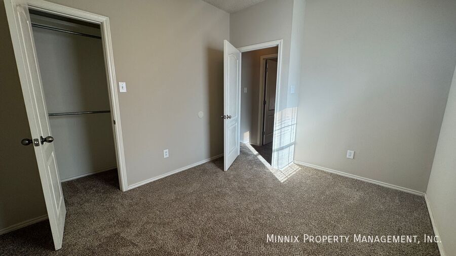 Building Photo - 9704 Ave U Ave