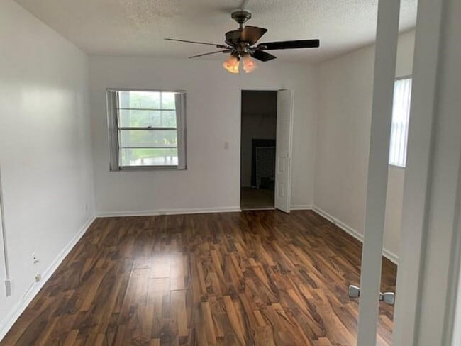 Building Photo - 13250 SW 4th Ct