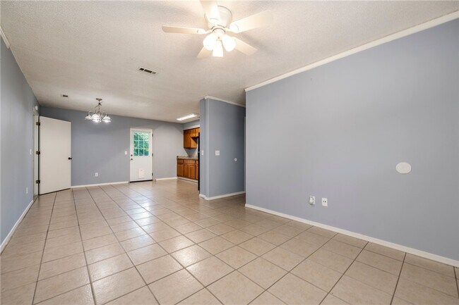 Building Photo - 3408 W Olive St