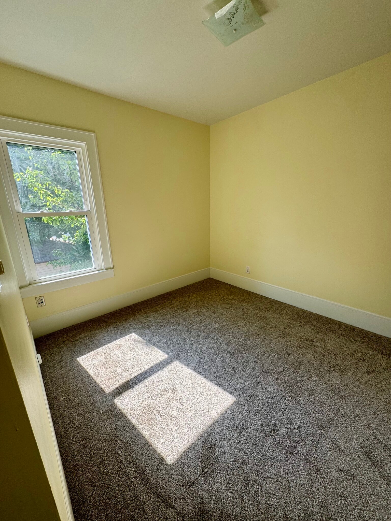 Back bedroom - 2551 N Fratney St