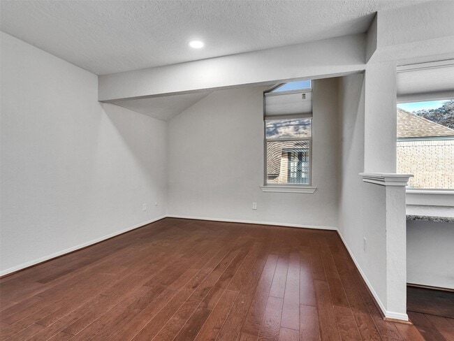 Building Photo - 656 N Eldridge Pkwy