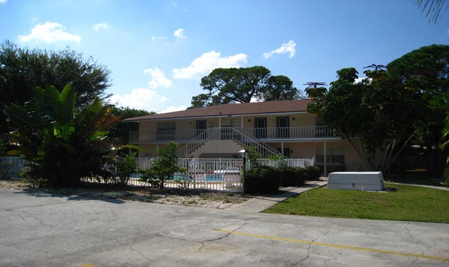 Building Photo - Jefferson Manor