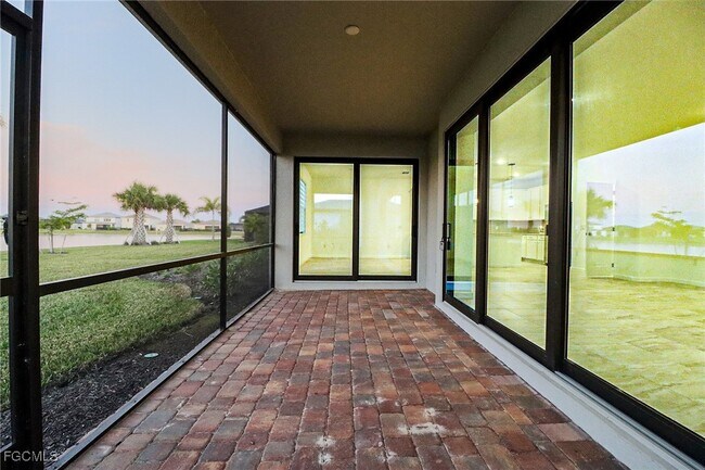 Building Photo - 3744 Passion Vine Dr