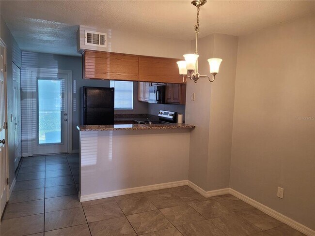 Building Photo - 11301 Grandville Dr