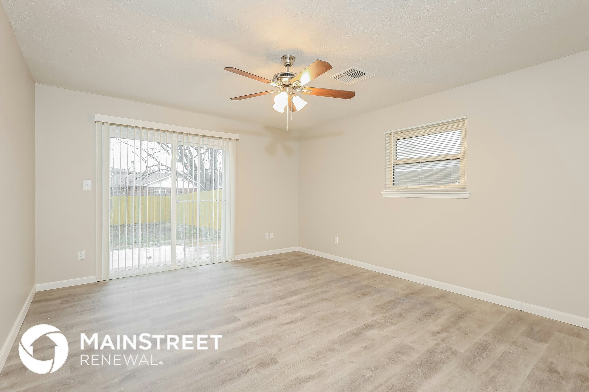 Building Photo - 2005 Fox Ave