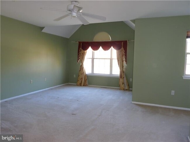 Building Photo - 922 Glackens Ln