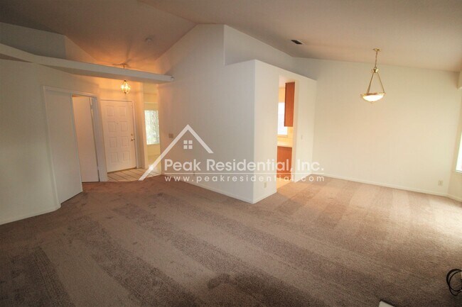 Building Photo - Nice 3bd/2ba House with 2 Car Garage near Bell & Rio Linda Blvd
