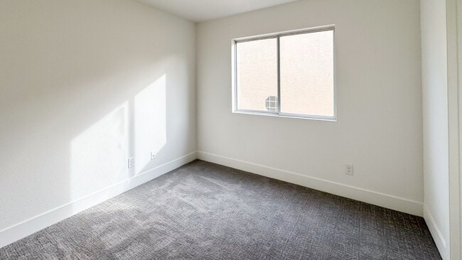 Building Photo - 3-Bed, 2.5-Bath Summerlin Home with Modern Upgrades & Upstairs Laundry