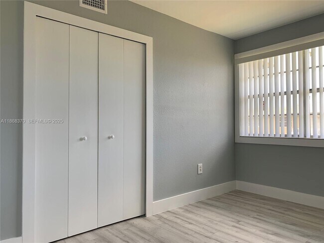 Building Photo - 301 NW 177th St