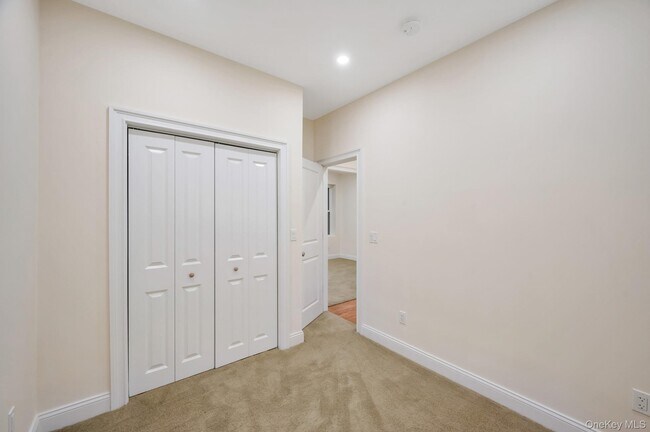 Building Photo - 41-06 25th Ave